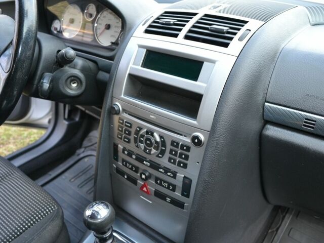 Серый Пежо 407, объемом двигателя 2 л и пробегом 250 тыс. км за 4362 $, фото 12 на Automoto.ua