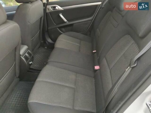 Сірий Пежо 407, об'ємом двигуна 1.56 л та пробігом 235 тис. км за 3500 $, фото 5 на Automoto.ua