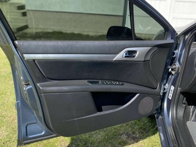 Серый Пежо 407, объемом двигателя 1.6 л и пробегом 300 тыс. км за 5900 $, фото 16 на Automoto.ua