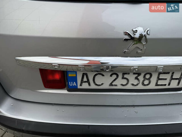 Пежо 407 2008 в Радехове на Automoto.ua Серый Пежо 407, объемом двигателя 2.18 л и пробегом 399 тыс. км за 5300 $, фото 9 на Automoto.ua