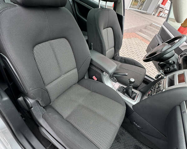 Пежо 407 2008 в Радехове на Automoto.ua Серый Пежо 407, объемом двигателя 2.18 л и пробегом 399 тыс. км за 5300 $, фото 23 на Automoto.ua
