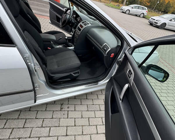 Пежо 407 2008 в Радехове на Automoto.ua Серый Пежо 407, объемом двигателя 2.18 л и пробегом 399 тыс. км за 5300 $, фото 21 на Automoto.ua