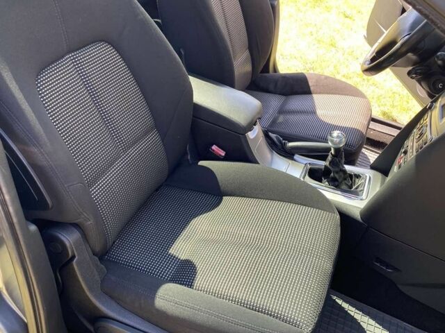 Серый Пежо 407, объемом двигателя 1.6 л и пробегом 300 тыс. км за 5900 $, фото 12 на Automoto.ua