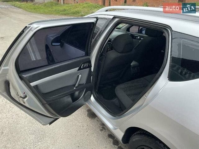 Серый Пежо 407, объемом двигателя 2 л и пробегом 317 тыс. км за 6500 $, фото 9 на Automoto.ua