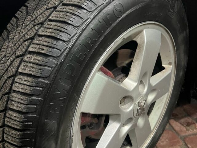 Сірий Пежо 407, об'ємом двигуна 1.6 л та пробігом 293 тис. км за 4350 $, фото 7 на Automoto.ua