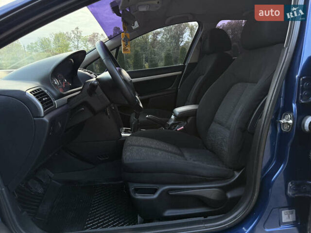 Синій Пежо 407, об'ємом двигуна 1.8 л та пробігом 205 тис. км за 3150 $, фото 24 на Automoto.ua