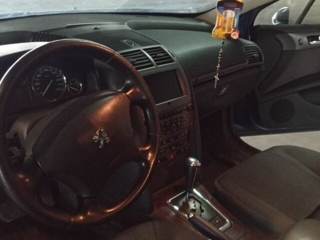 Синий Пежо 407, объемом двигателя 2 л и пробегом 375 тыс. км за 3600 $, фото 4 на Automoto.ua