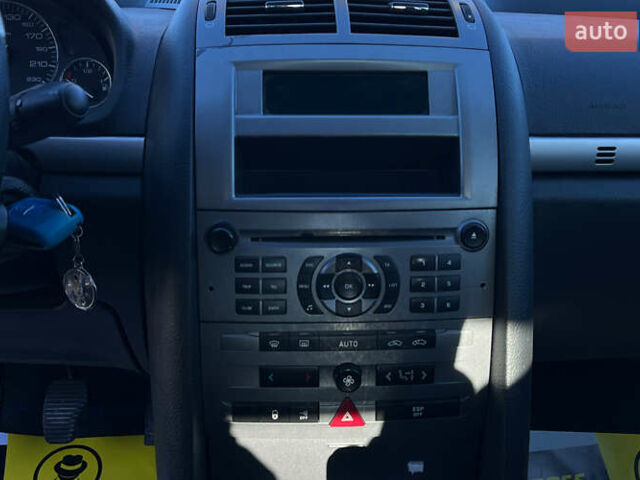 Синий Пежо 407, объемом двигателя 2 л и пробегом 255 тыс. км за 5200 $, фото 11 на Automoto.ua