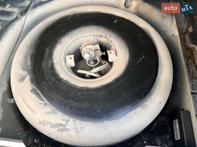 Синий Пежо 407, объемом двигателя 2 л и пробегом 323 тыс. км за 3000 $, фото 31 на Automoto.ua