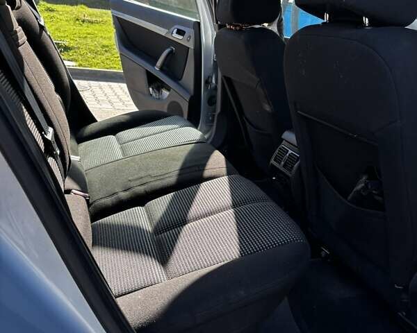 Синий Пежо 407, объемом двигателя 2 л и пробегом 268 тыс. км за 2326 $, фото 10 на Automoto.ua