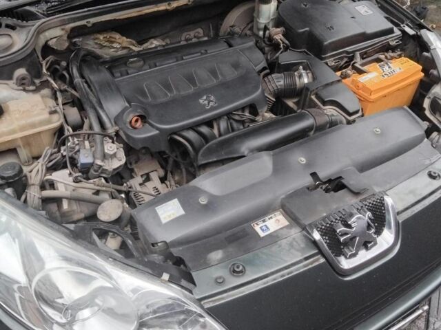 Зеленый Пежо 407, объемом двигателя 1.7 л и пробегом 356 тыс. км за 4600 $, фото 7 на Automoto.ua