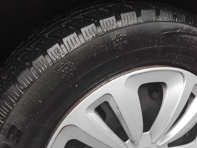 Зеленый Пежо 407, объемом двигателя 1.7 л и пробегом 356 тыс. км за 4600 $, фото 1 на Automoto.ua