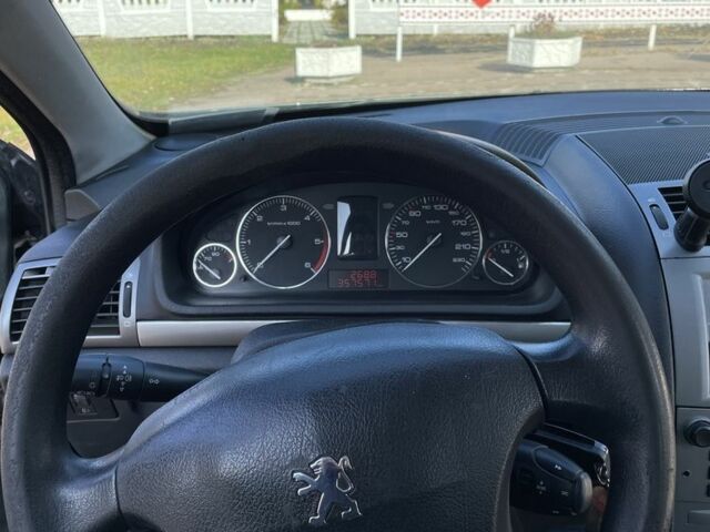 Зелений Пежо 407, об'ємом двигуна 1.6 л та пробігом 300 тис. км за 2300 $, фото 7 на Automoto.ua