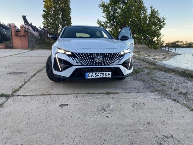Белый Пежо 408, объемом двигателя 1.6 л и пробегом 14 тыс. км за 29000 $, фото 8 на Automoto.ua