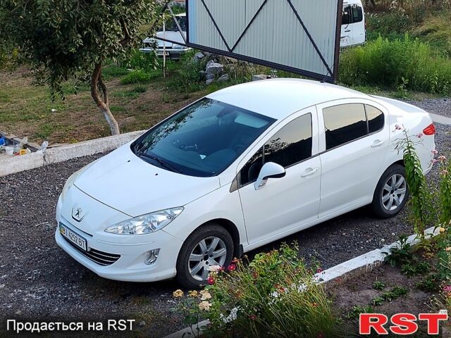 Белый Пежо 408, объемом двигателя 1.7 л и пробегом 345 тыс. км за 7500 $, фото 2 на Automoto.ua