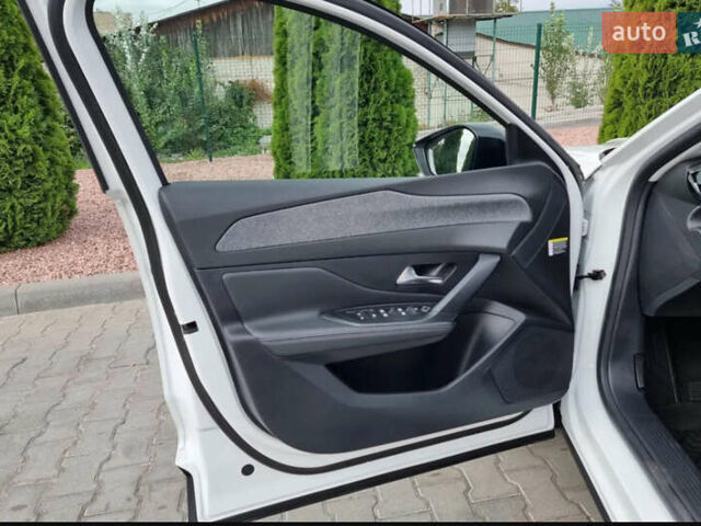 Білий Пежо 408, об'ємом двигуна 1.6 л та пробігом 14 тис. км за 29300 $, фото 11 на Automoto.ua