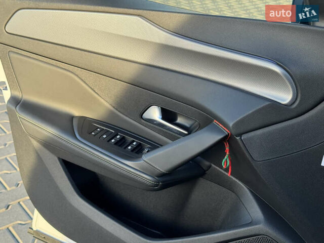 Белый Пежо 408, объемом двигателя 1.6 л и пробегом 35 тыс. км за 28999 $, фото 25 на Automoto.ua