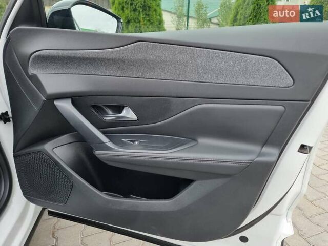 Белый Пежо 408, объемом двигателя 1.6 л и пробегом 14 тыс. км за 30499 $, фото 68 на Automoto.ua