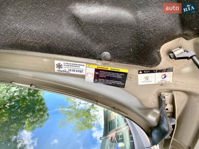 Бежевый Пежо 408, объемом двигателя 1.56 л и пробегом 155 тыс. км за 5999 $, фото 18 на Automoto.ua