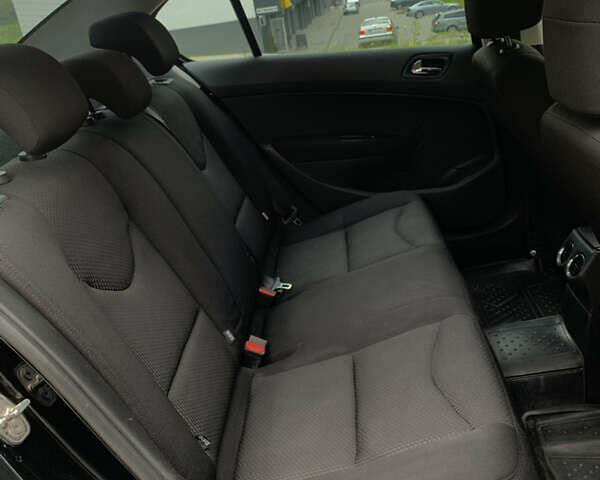 Пежо 408 2013 у Новояворівськ на Automoto.ua Чорний Пежо 408, об'ємом двигуна 1.56 л та пробігом 314 тис. км за 7000 $, фото 10 на Automoto.ua