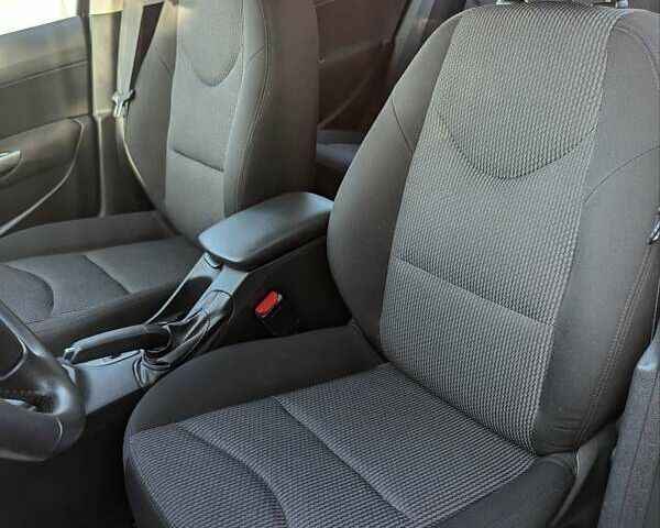 Чорний Пежо 408, об'ємом двигуна 1.56 л та пробігом 81 тис. км за 9500 $, фото 21 на Automoto.ua