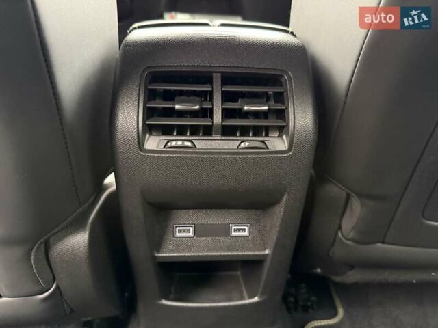 Червоний Пежо 408, об'ємом двигуна 1.6 л та пробігом 22 тис. км за 28500 $, фото 16 на Automoto.ua