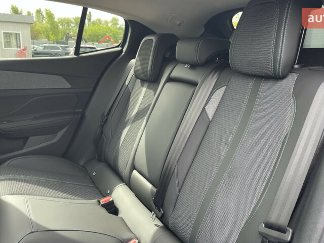 Пежо 408, объемом двигателя 1.6 л и пробегом 0 тыс. км за 32251 $, фото 12 на Automoto.ua