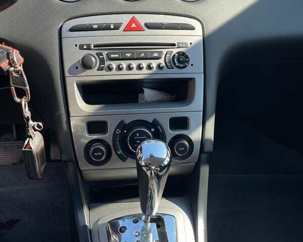 Серый Пежо 408, объемом двигателя 1.6 л и пробегом 172 тыс. км за 6500 $, фото 1 на Automoto.ua