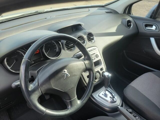 Сірий Пежо 408, об'ємом двигуна 1.6 л та пробігом 154 тис. км за 6800 $, фото 2 на Automoto.ua