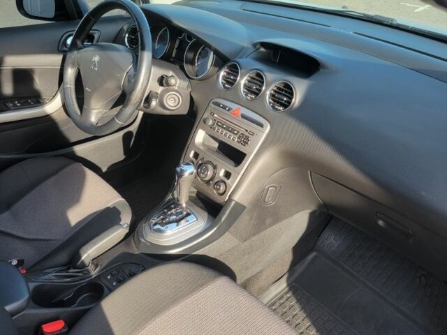 Сірий Пежо 408, об'ємом двигуна 1.6 л та пробігом 154 тис. км за 6800 $, фото 6 на Automoto.ua