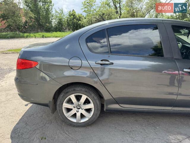 Сірий Пежо 408, об'ємом двигуна 1.56 л та пробігом 175 тис. км за 7000 $, фото 4 на Automoto.ua