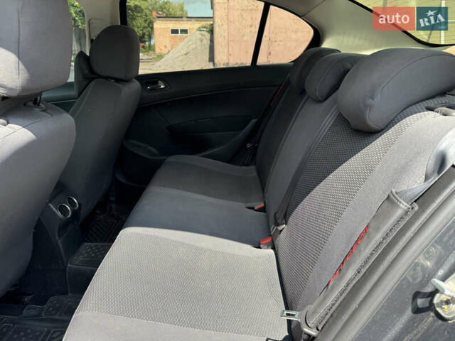 Сірий Пежо 408, об'ємом двигуна 1.56 л та пробігом 175 тис. км за 7000 $, фото 13 на Automoto.ua