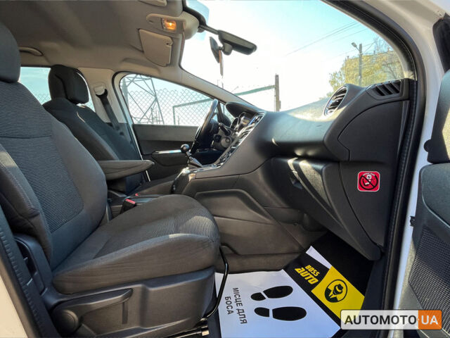 Білий Пежо 5008, об'ємом двигуна 1.6 л та пробігом 203 тис. км за 10700 $, фото 24 на Automoto.ua