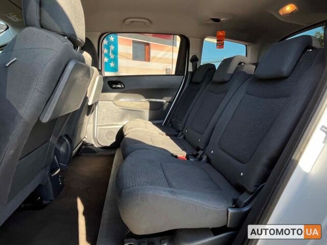 Білий Пежо 5008, об'ємом двигуна 1.6 л та пробігом 203 тис. км за 10700 $, фото 18 на Automoto.ua