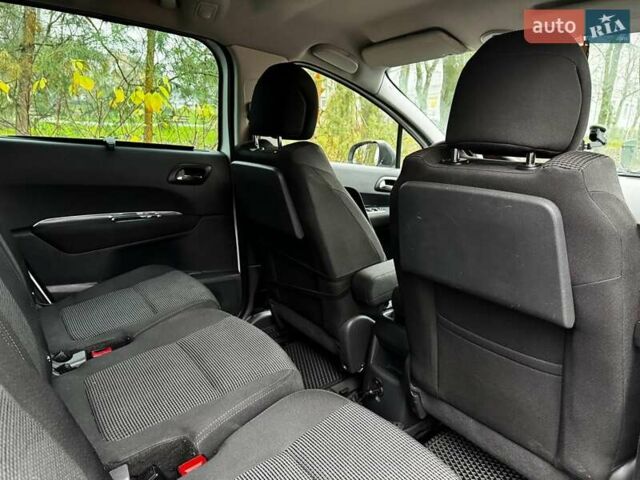 Белый Пежо 5008, объемом двигателя 1.6 л и пробегом 272 тыс. км за 8490 $, фото 23 на Automoto.ua