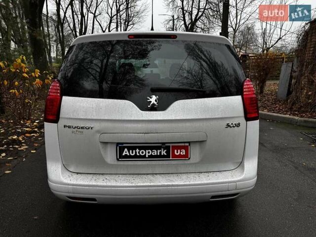 Белый Пежо 5008, объемом двигателя 1.6 л и пробегом 272 тыс. км за 8490 $, фото 6 на Automoto.ua
