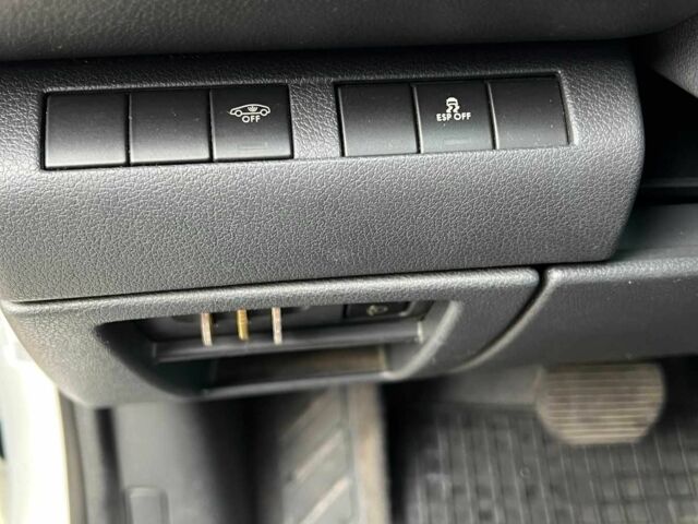 Білий Пежо 5008, об'ємом двигуна 1.6 л та пробігом 270 тис. км за 7900 $, фото 4 на Automoto.ua