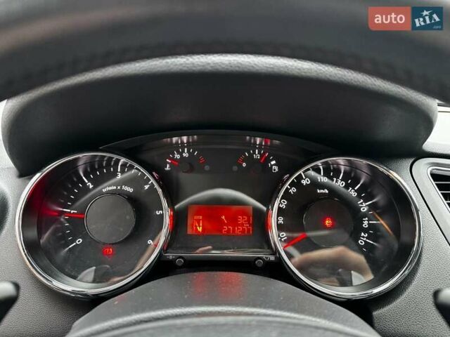 Белый Пежо 5008, объемом двигателя 1.6 л и пробегом 272 тыс. км за 8490 $, фото 12 на Automoto.ua