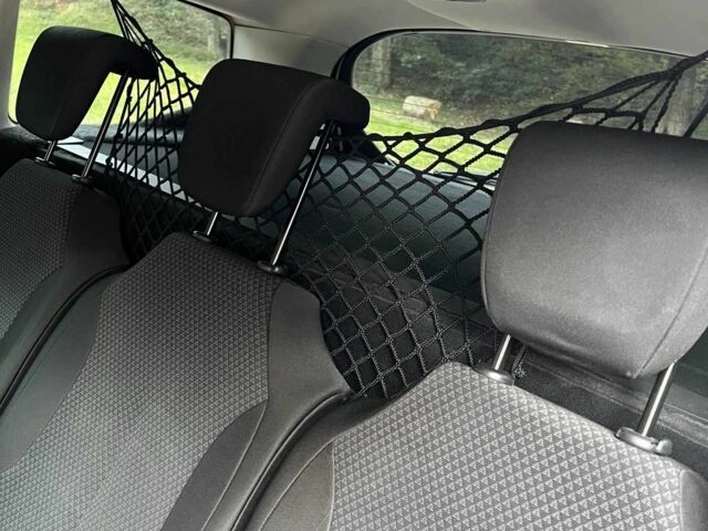 Білий Пежо 5008, об'ємом двигуна 1.6 л та пробігом 270 тис. км за 7900 $, фото 6 на Automoto.ua