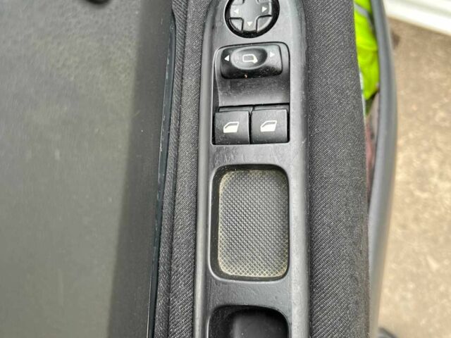 Білий Пежо 5008, об'ємом двигуна 1.6 л та пробігом 270 тис. км за 7900 $, фото 12 на Automoto.ua