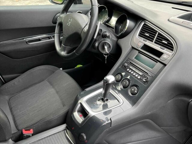 Білий Пежо 5008, об'ємом двигуна 1.6 л та пробігом 270 тис. км за 7900 $, фото 19 на Automoto.ua