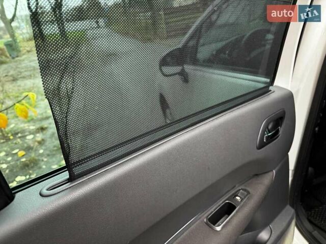 Белый Пежо 5008, объемом двигателя 1.6 л и пробегом 272 тыс. км за 8490 $, фото 19 на Automoto.ua