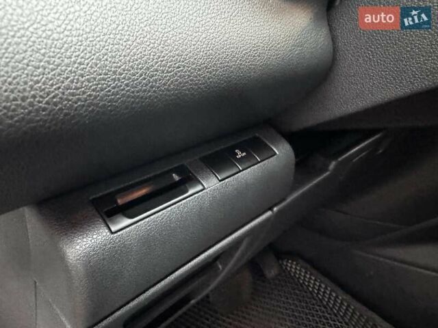 Белый Пежо 5008, объемом двигателя 1.6 л и пробегом 272 тыс. км за 8490 $, фото 11 на Automoto.ua