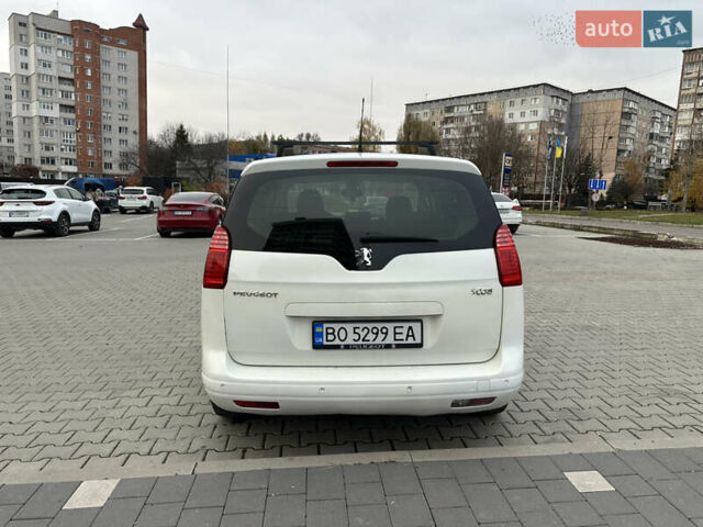 Белый Пежо 5008, объемом двигателя 1.6 л и пробегом 248 тыс. км за 5700 $, фото 5 на Automoto.ua
