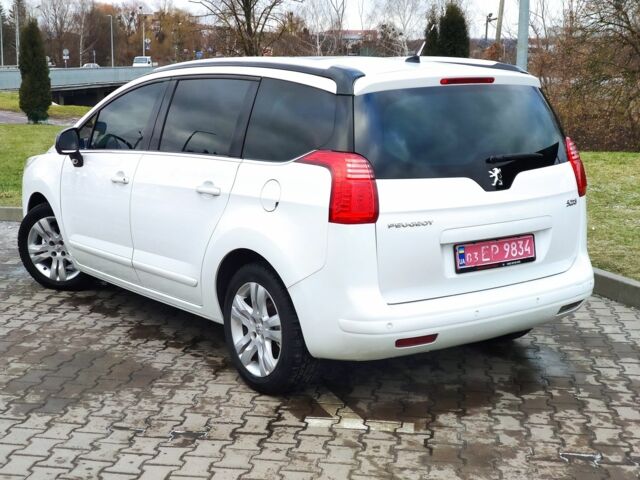 Белый Пежо 5008, объемом двигателя 0 л и пробегом 241 тыс. км за 10600 $, фото 2 на Automoto.ua