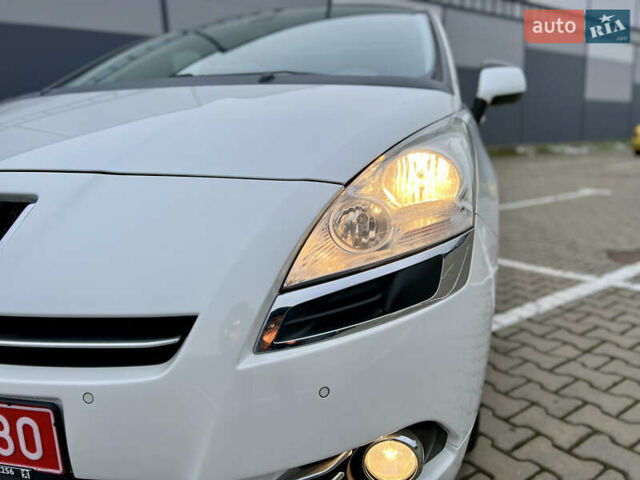 Белый Пежо 5008, объемом двигателя 2 л и пробегом 264 тыс. км за 9850 $, фото 26 на Automoto.ua