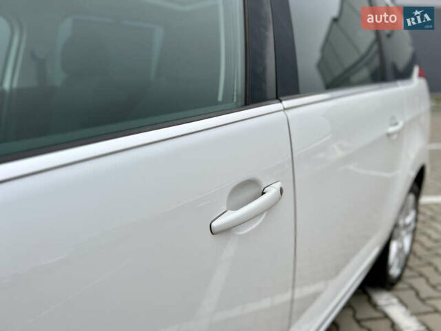 Белый Пежо 5008, объемом двигателя 2 л и пробегом 264 тыс. км за 9850 $, фото 33 на Automoto.ua