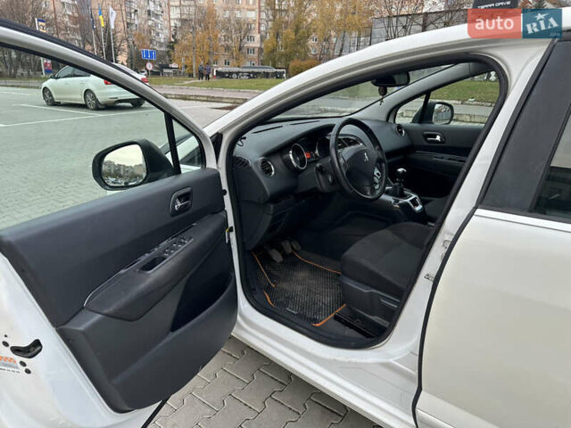 Белый Пежо 5008, объемом двигателя 1.6 л и пробегом 248 тыс. км за 5700 $, фото 11 на Automoto.ua