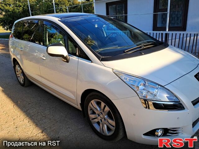 Білий Пежо 5008, об'ємом двигуна 2 л та пробігом 325 тис. км за 9200 $, фото 3 на Automoto.ua