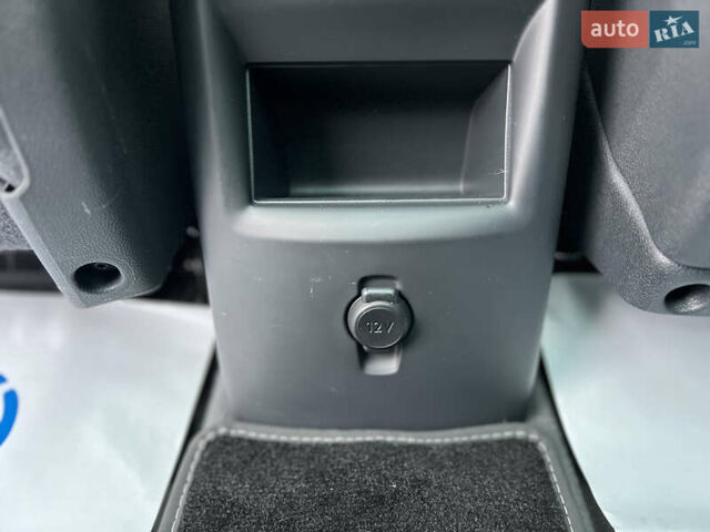 Белый Пежо 5008, объемом двигателя 2 л и пробегом 264 тыс. км за 9850 $, фото 100 на Automoto.ua